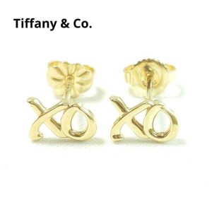 Tiffany & Co. 18K Love Kiss Earrings 7081 - Photo 1